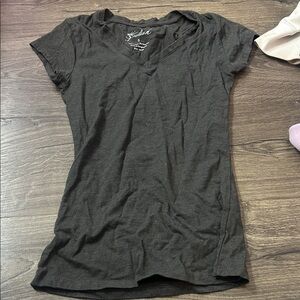 STYLUS Charcoal V-Neck Short Sleeve Top